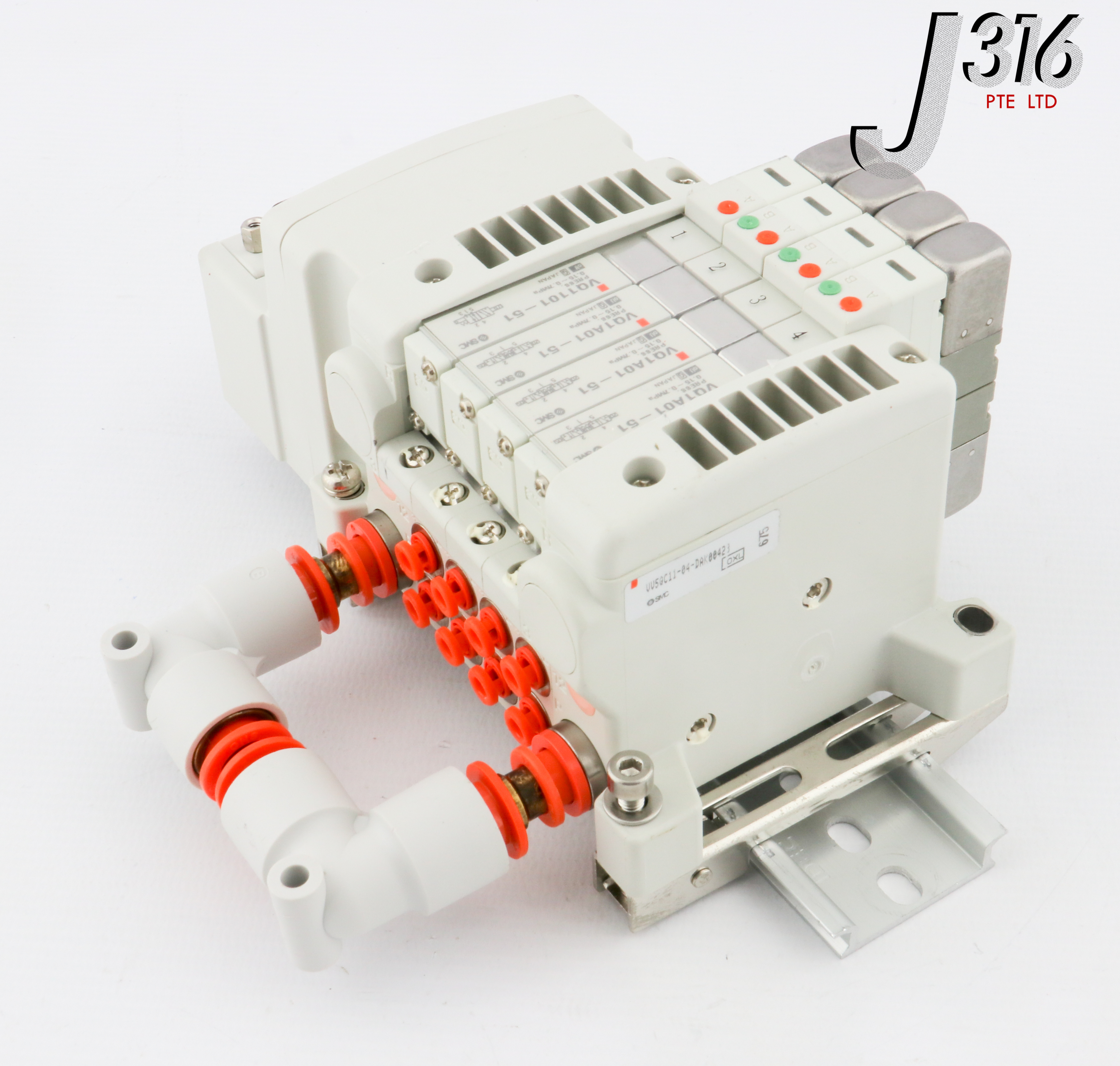 26776 SMC 4 SLOTS PNEU MANF ASSY W/ VQ1A01-51 VLVS VV5QC11-04